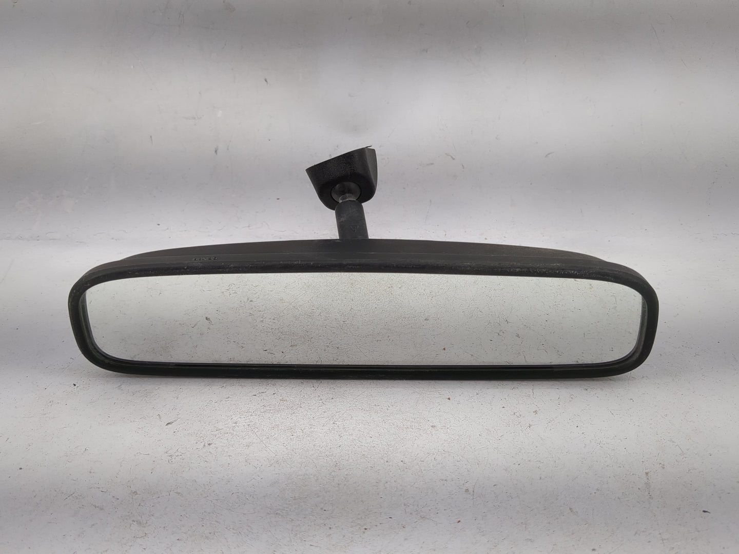 2010-2020 Kia Sedona Interior Rear View Mirror Replacement OEM P/N:E4 012143 Fits OEM Used Auto Parts - Oemusedautoparts1.co