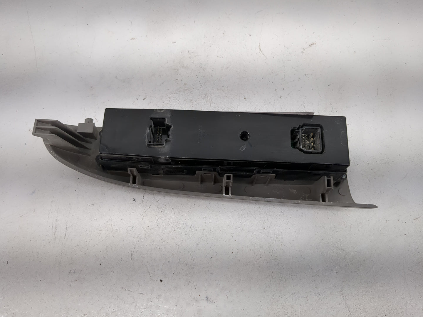 2006-2014 Kia Sedona Master Power Window Switch Replacement Driver Side Left P/N:202004543 Fits OEM Used Auto Parts - Oemuse
