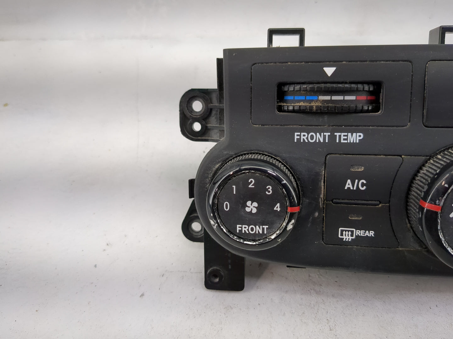 2014 Kia Sedona Climate Control Module Temperature AC/Heater Replacement P/N:A40P02JAN030411 Fits OEM Used Auto Parts - Oemu