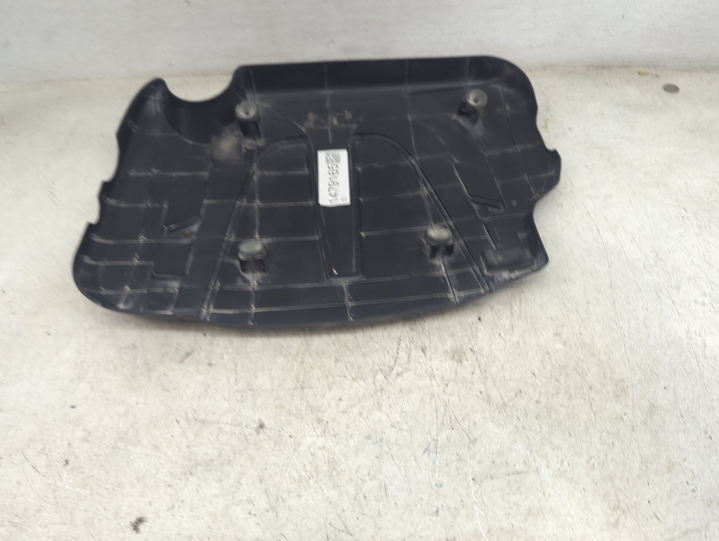 2014 Kia Sedona Engine Cover Black - Oemusedautoparts1.com