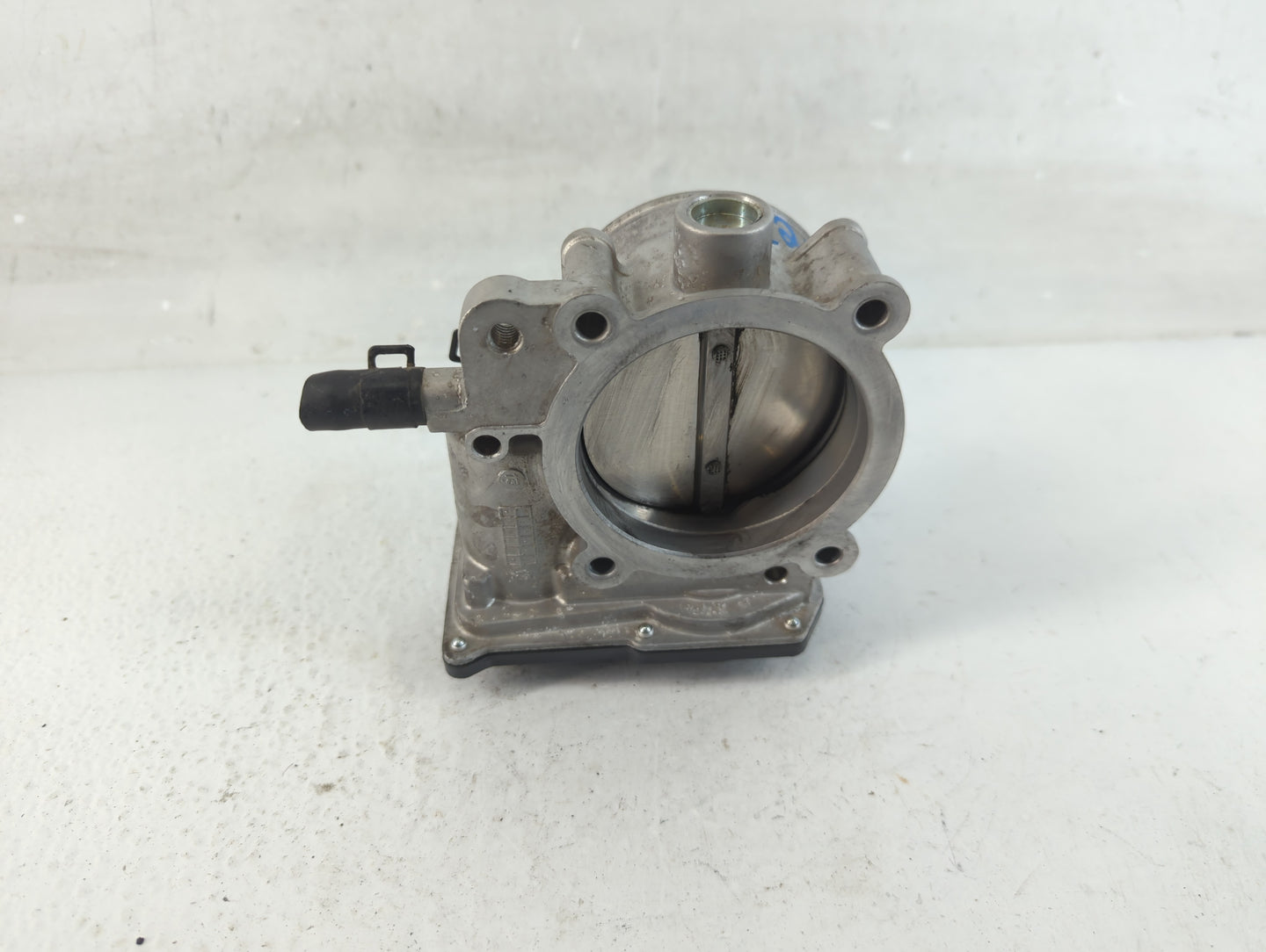 2014-2018 Kia Sorento Throttle Body P/N:35100-3CAA0 Fits Fits 2012 2013 2014 2015 2016 2017 2018 OEM Used Auto Parts - Oemus