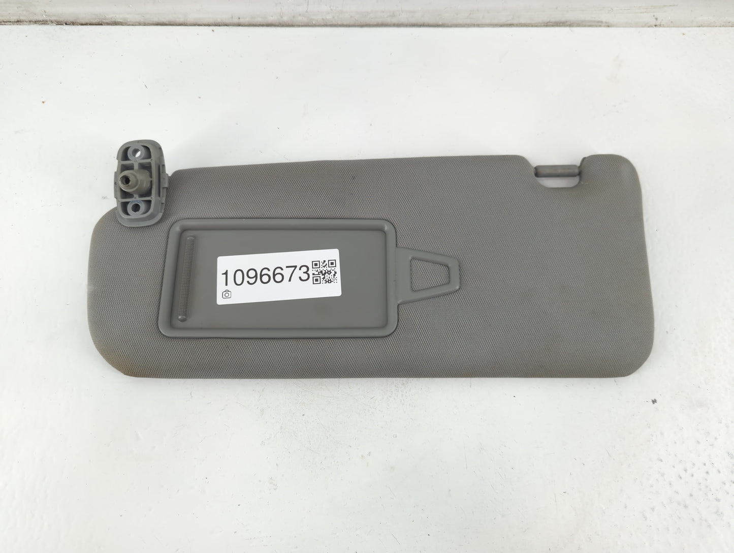 2011-2015 Kia Sorento Sun Visor Shade Replacement Driver Left Mirror Fits Fits 2011 2012 2013 2014 2015 OEM Used Auto Parts 