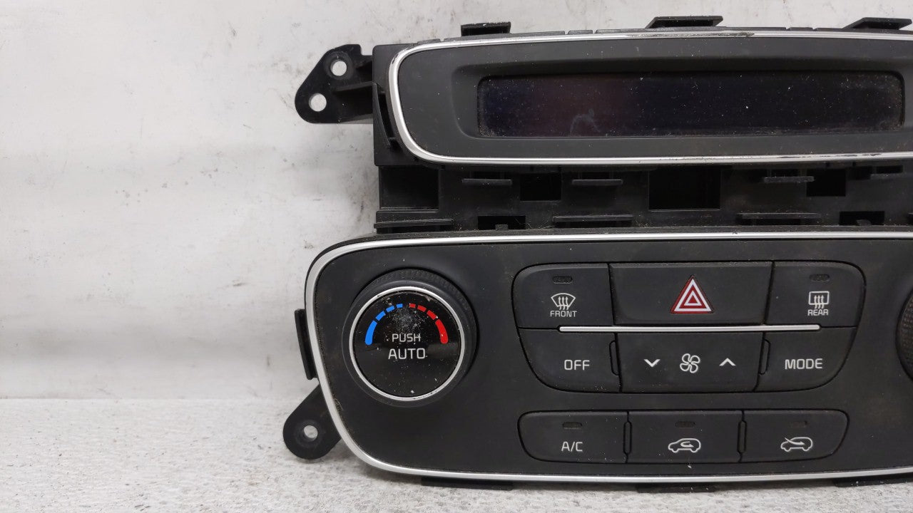 2014-2015 Kia Sorento Climate Control Module Temperature AC/Heater Replacement P/N:97250-IUXXX Fits Fits 2014 2015 OEM Used 