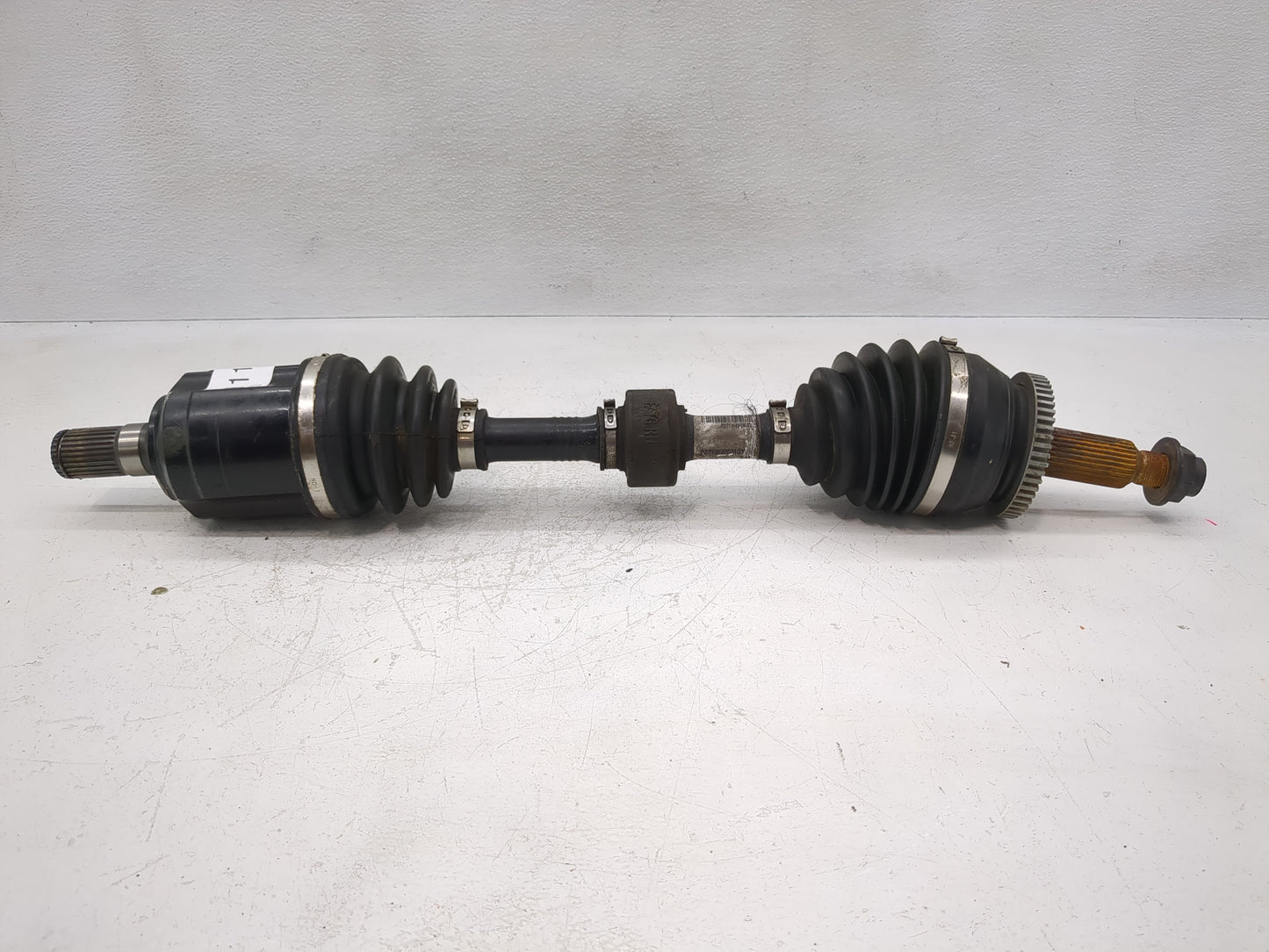 2014-2015 Kia Sorento Axle Shaft Front Driver Cv C/v - Oemusedautoparts1.com