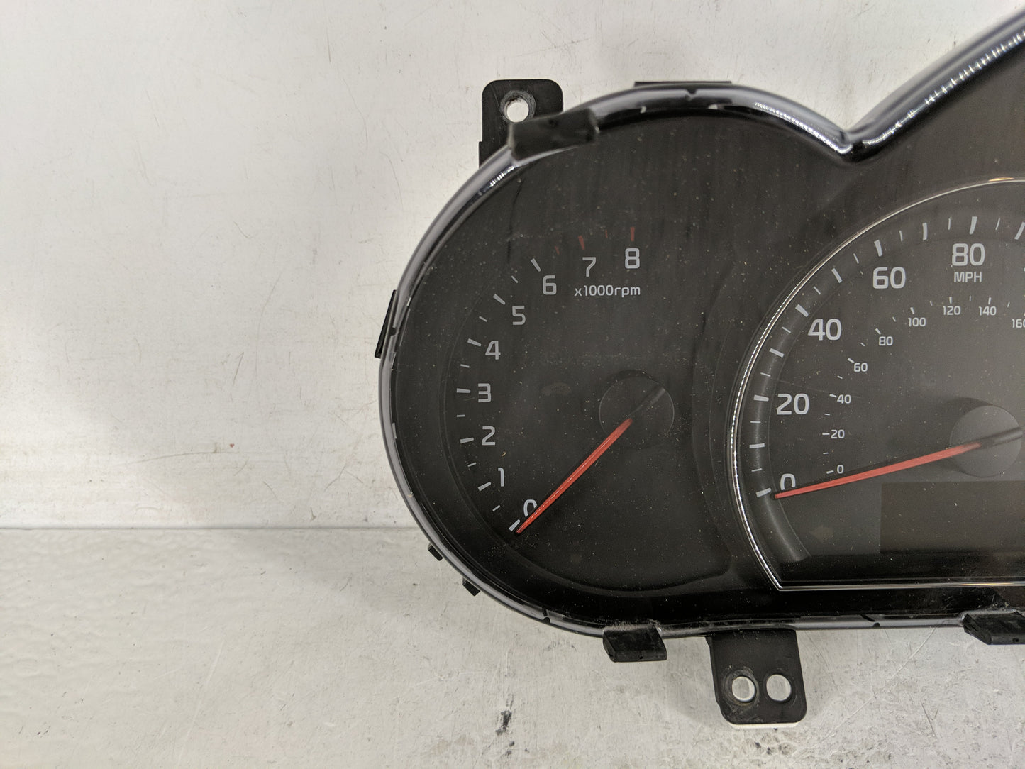 2014-2015 Kia Sorento Instrument Cluster Speedometer Gauges P/N:94004-1U010 Fits Fits 2014 2015 OEM Used Auto Parts - Oemuse