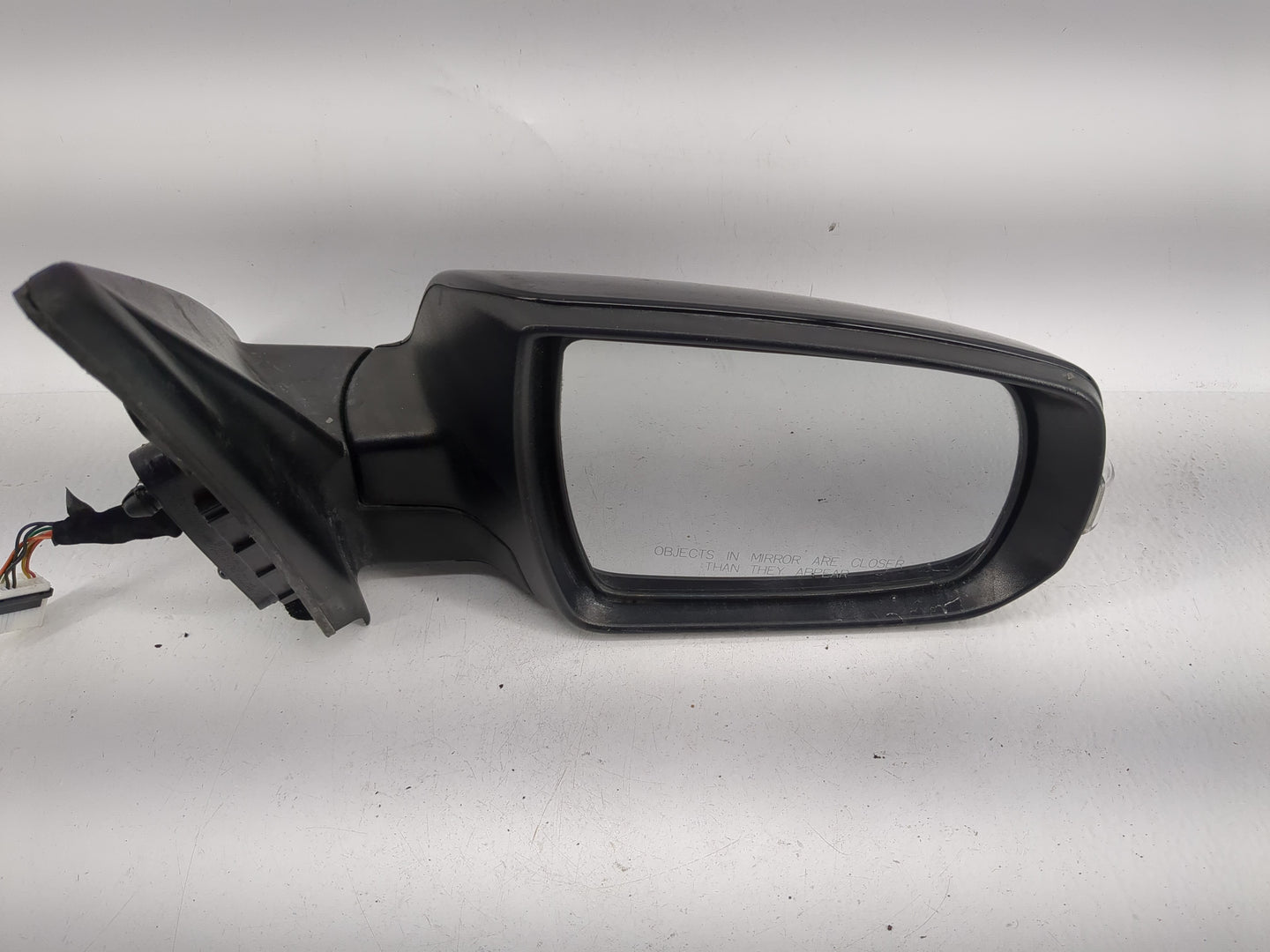 2011-2015 Kia Sorento Passenger Side View Mirror - Right Door Mirror OEM Used - Oemusedautoparts1.com