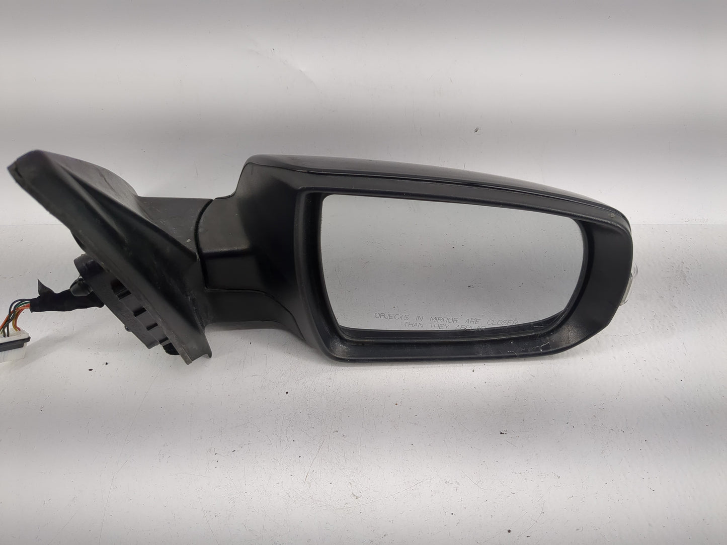 2011-2015 Kia Sorento Passenger Side View Mirror - Right Door Mirror OEM Used - Oemusedautoparts1.com