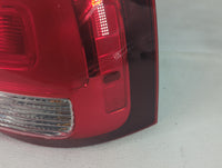 2014-2015 Kia Sorento Tail Light Assembly Passenger Right OEM P/N:92402 1U500 Fits Fits 2014 2015 OEM Used Auto Parts - Oemu