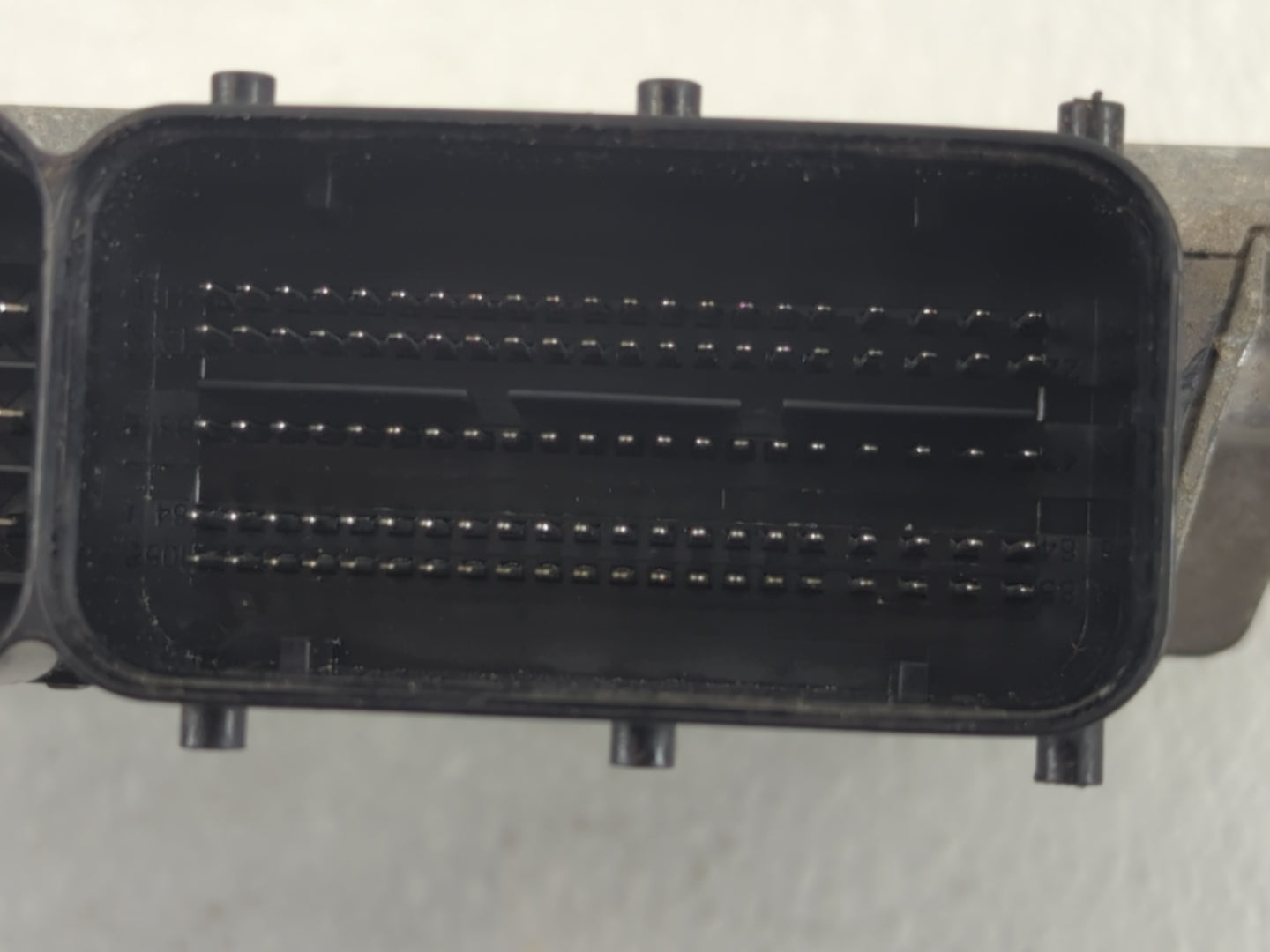 2014-2015 Kia Sorento PCM Engine Control Computer ECU ECM PCU OEM P/N:39113-2GBL1 39103-2GBL1 Fits Fits 2014 2015 OEM Used A