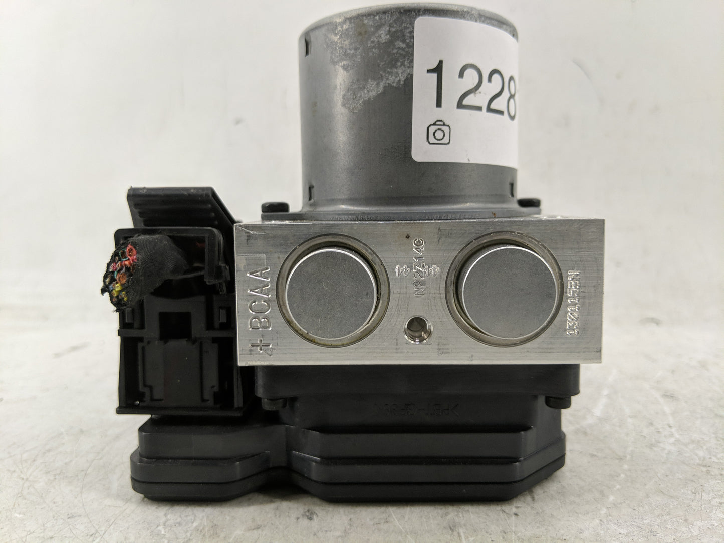 2014-2015 Kia Sorento ABS Pump Control Module Replacement P/N:BE6003N801 Fits Fits 2014 2015 OEM Used Auto Parts - Oemusedau