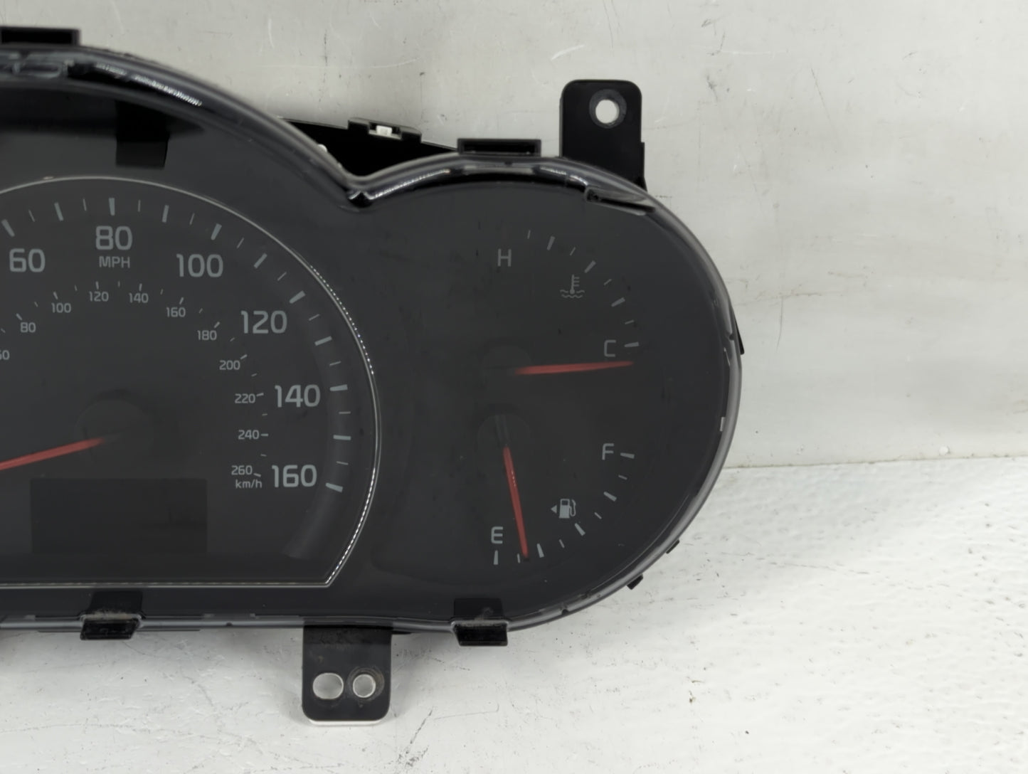 2014-2015 Kia Sorento Instrument Cluster Speedometer Gauges P/N:94004-1U010 Fits Fits 2014 2015 OEM Used Auto Parts - Oemuse