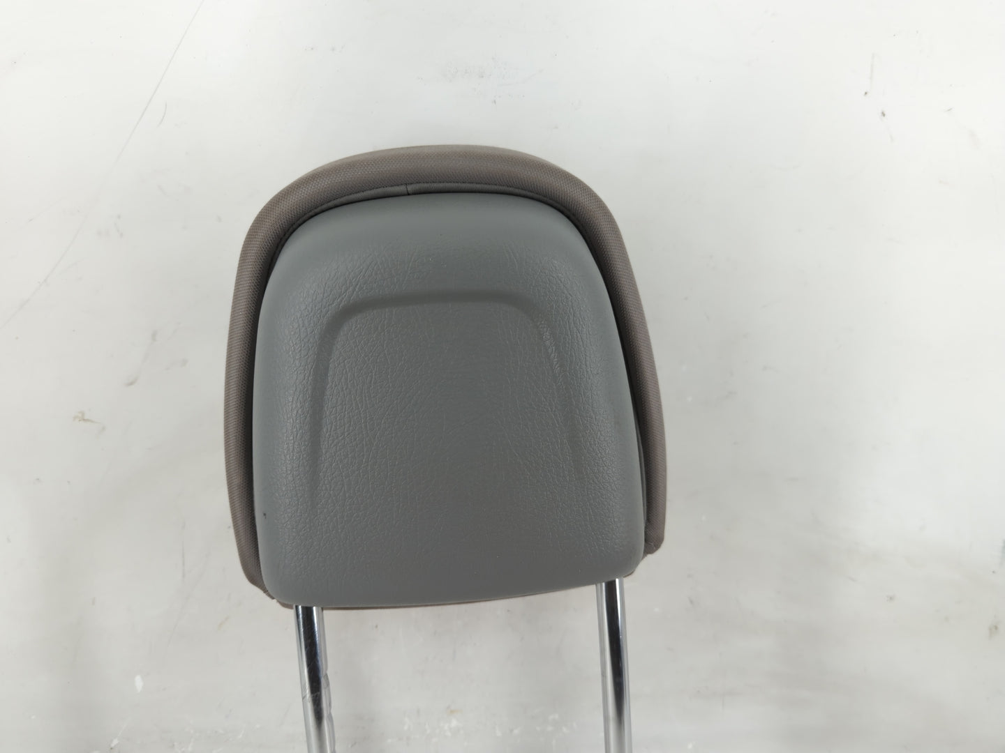 2014 Kia Sorento Headrest Head Rest Rear Seat Fits OEM Used Auto Parts - Oemusedautoparts1.com