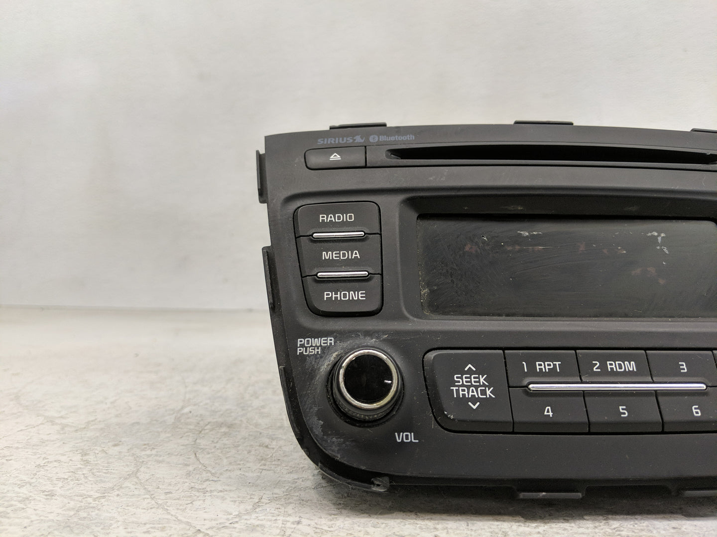 2014-2015 Kia Sorento Radio AM FM Cd Player Receiver Replacement P/N:96170-1UAA0VA Fits Fits 2014 2015 OEM Used Auto Parts -