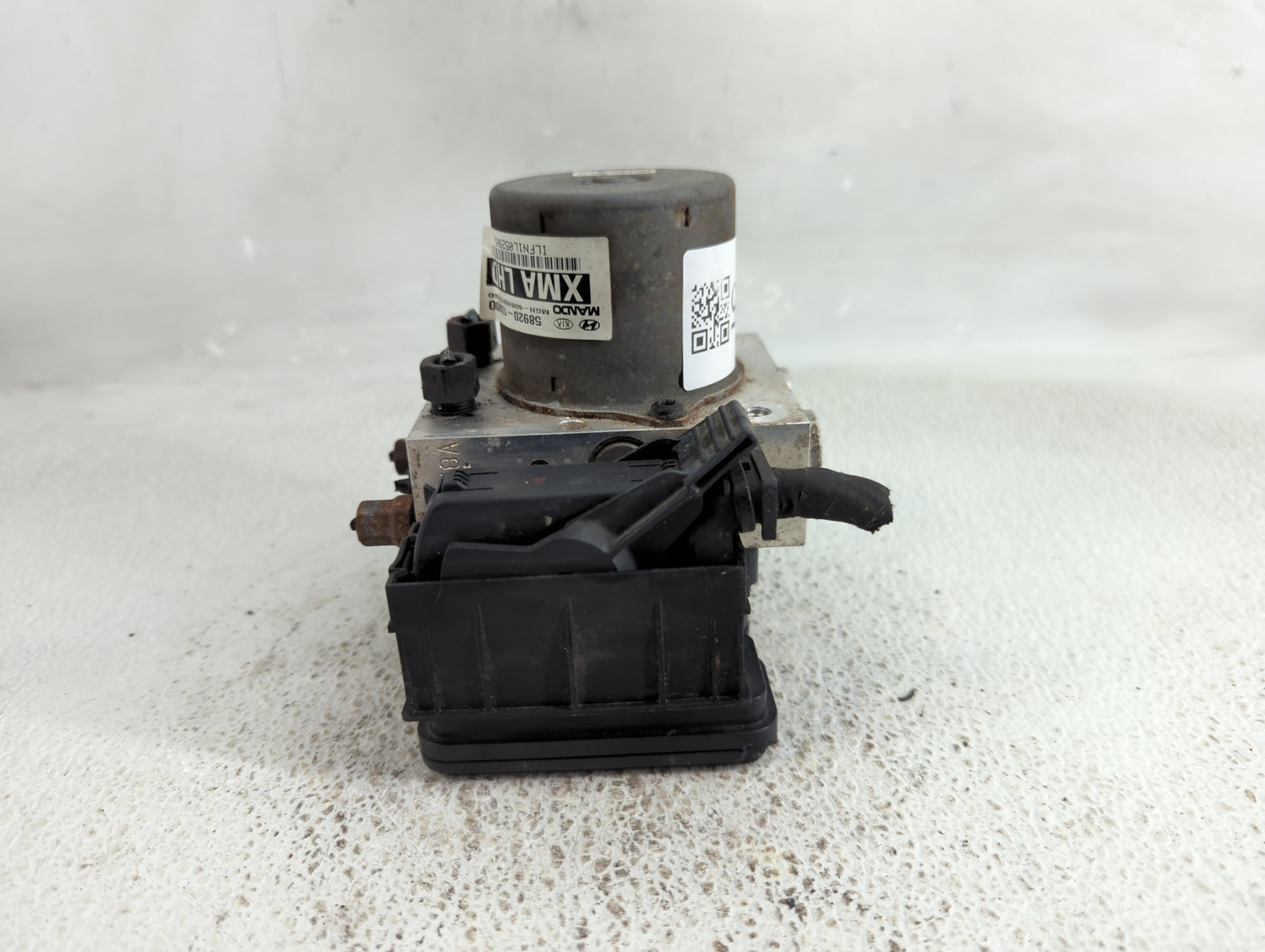 2014-2015 Kia Sorento ABS Pump Control Module Replacement P/N:58920-1U000 Fits Fits 2014 2015 OEM Used Auto Parts - Oemuseda