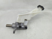 2014-2015 Kia Sorento Brake Master Cylinder 1276325 - Oemusedautoparts1.com
