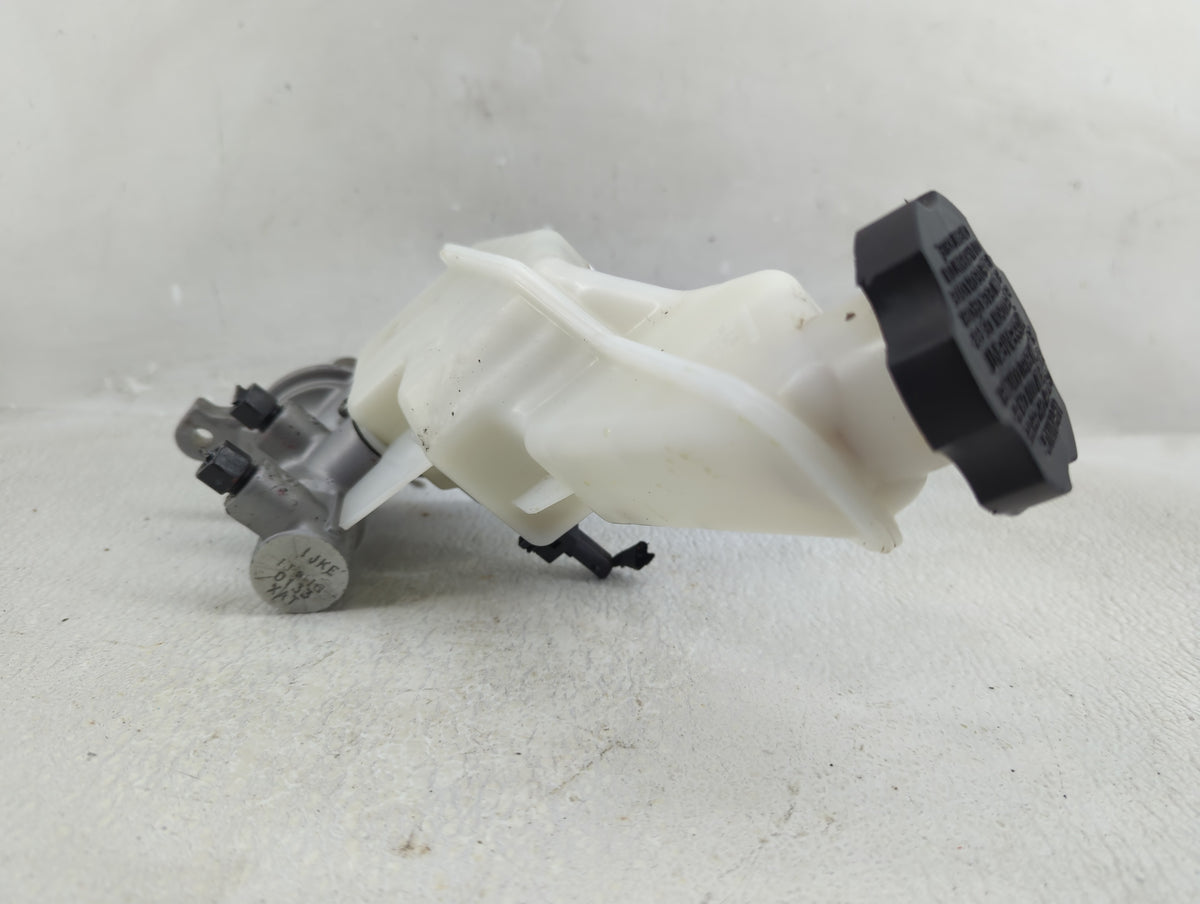 2014-2015 Kia Sorento Brake Master Cylinder 1276325 - Oemusedautoparts1.com