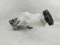 2014-2015 Kia Sorento Brake Master Cylinder 1276325 - Oemusedautoparts1.com