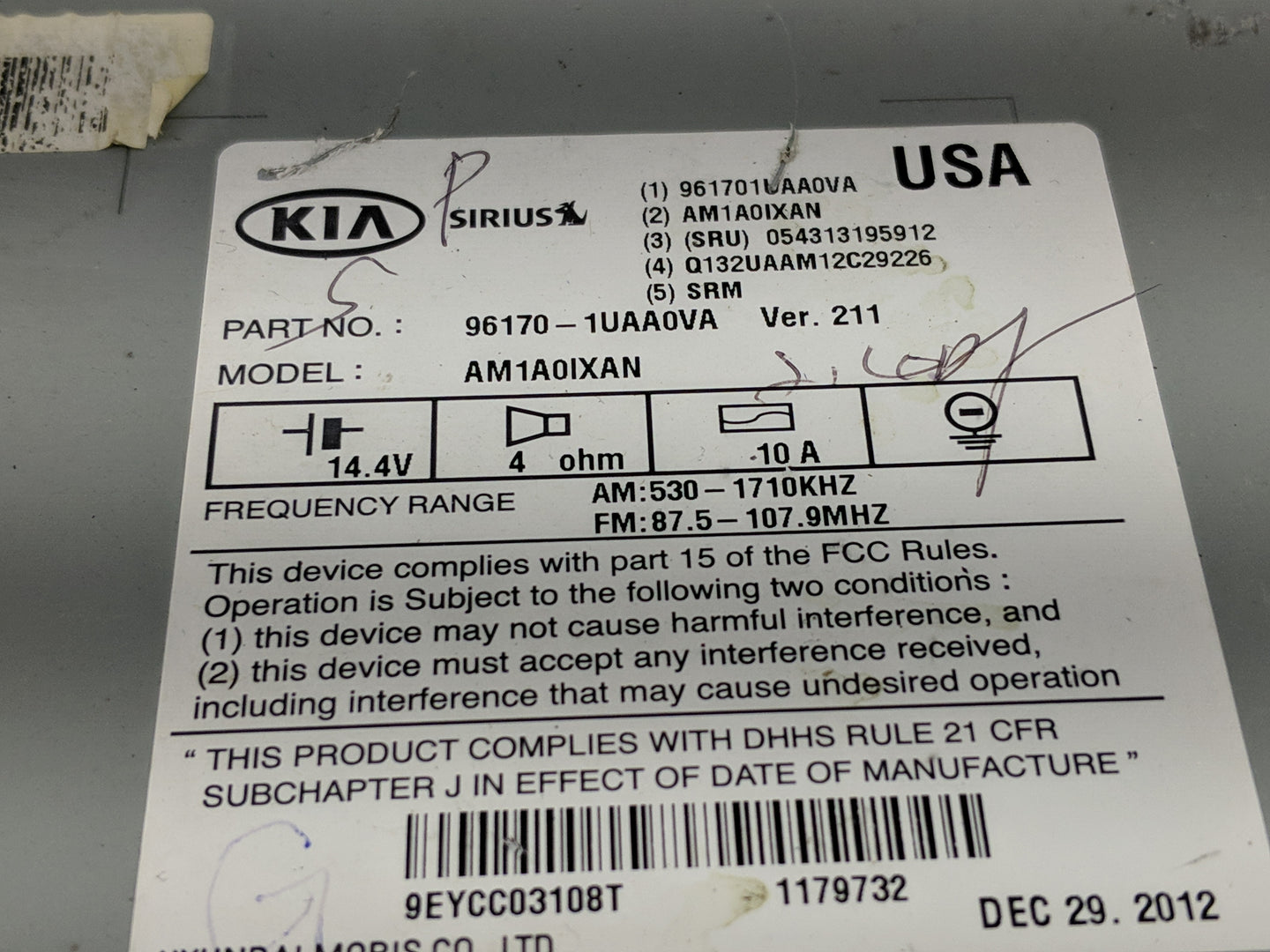2014-2015 Kia Sorento Radio AM FM Cd Player Receiver Replacement P/N:96170-1UAA0VA Fits Fits 2014 2015 OEM Used Auto Parts -