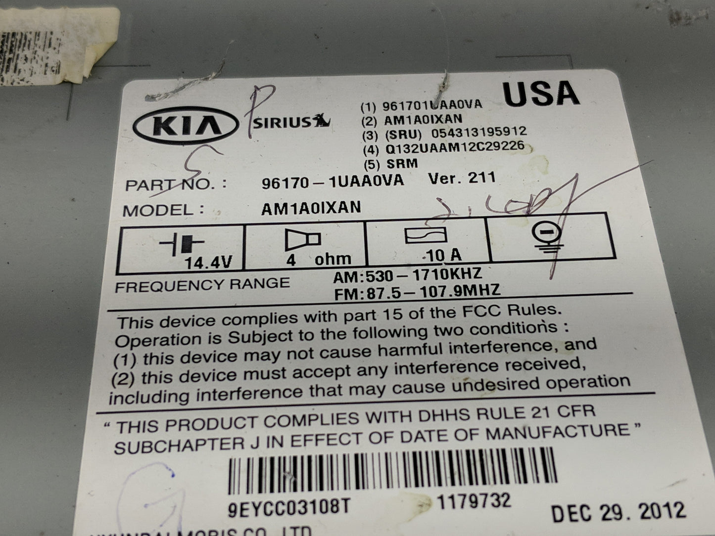 2014-2015 Kia Sorento Radio AM FM Cd Player Receiver Replacement P/N:96170-1UAA0VA Fits Fits 2014 2015 OEM Used Auto Parts -