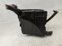 2014-2015 Kia Sorento Fusebox Fuse Box Panel Relay Module P/N:VS912501U252XA Fits Fits 2014 2015 OEM Used Auto Parts - Oemus