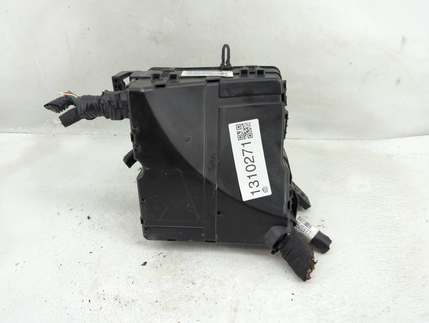 2014-2015 Kia Sorento Fusebox Fuse Box Panel Relay Module P/N:91951-3X100 Fits Fits 2014 2015 OEM Used Auto Parts - Oemuseda