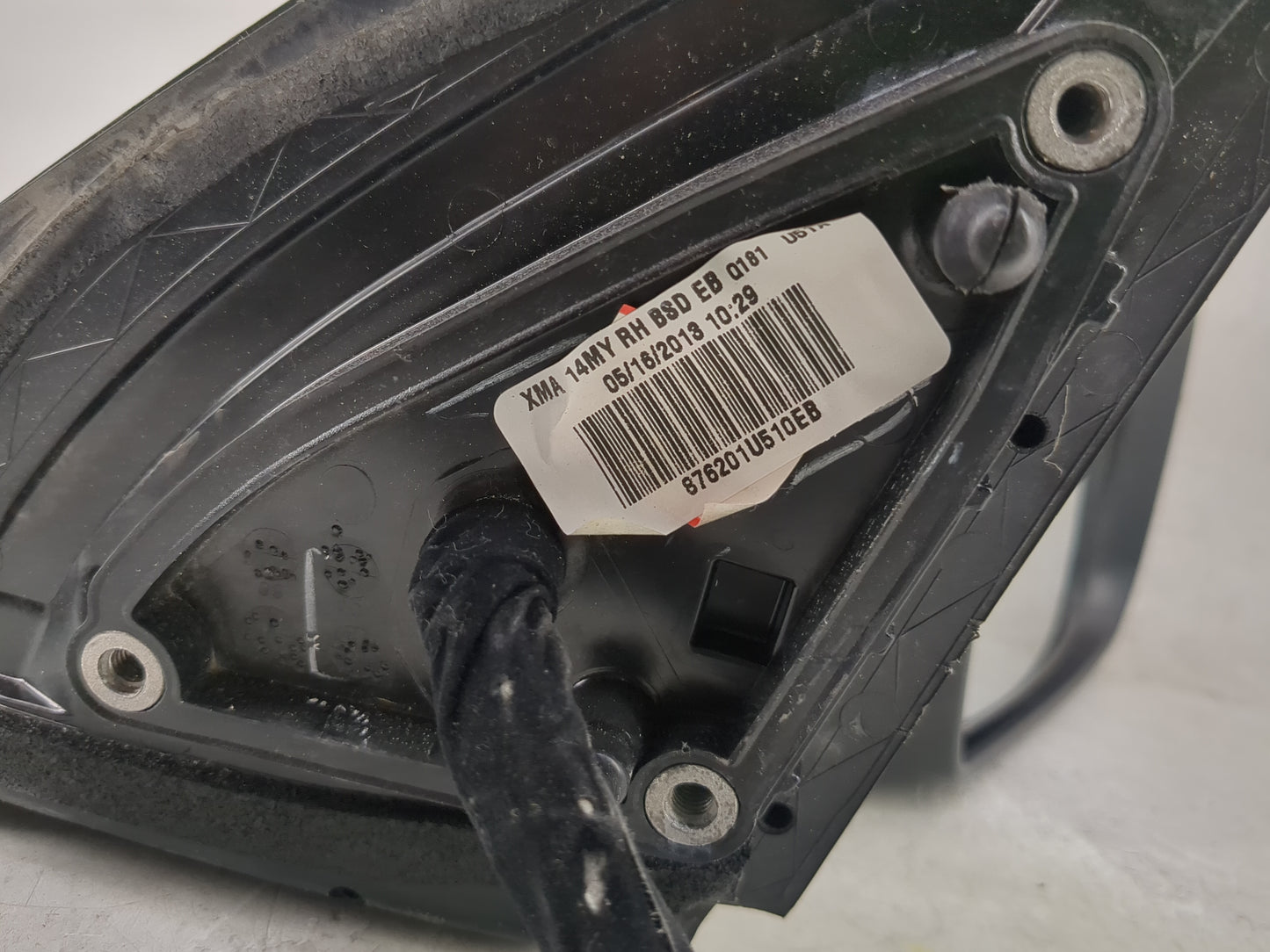 2014-2015 Kia Sorento Passenger Side View Mirror - Right Door Mirror OEM Used - Oemusedautoparts1.com
