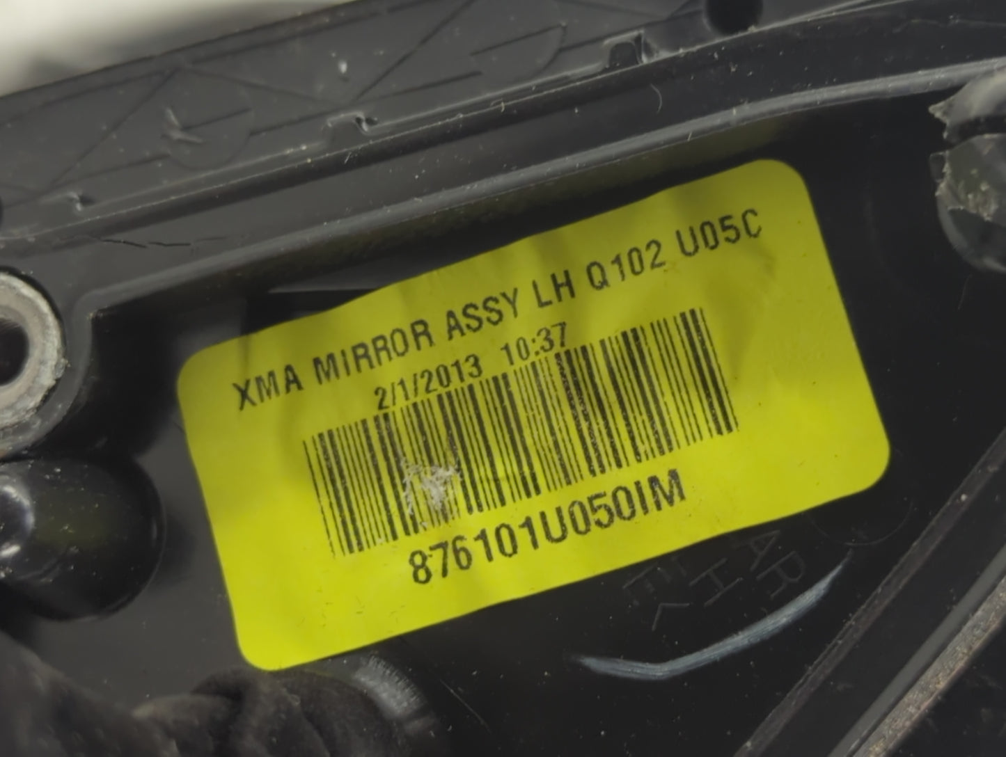 2011-2015 Kia Sorento Driver Side View Mirror - Left Door Mirror OEM Used - Oemusedautoparts1.com