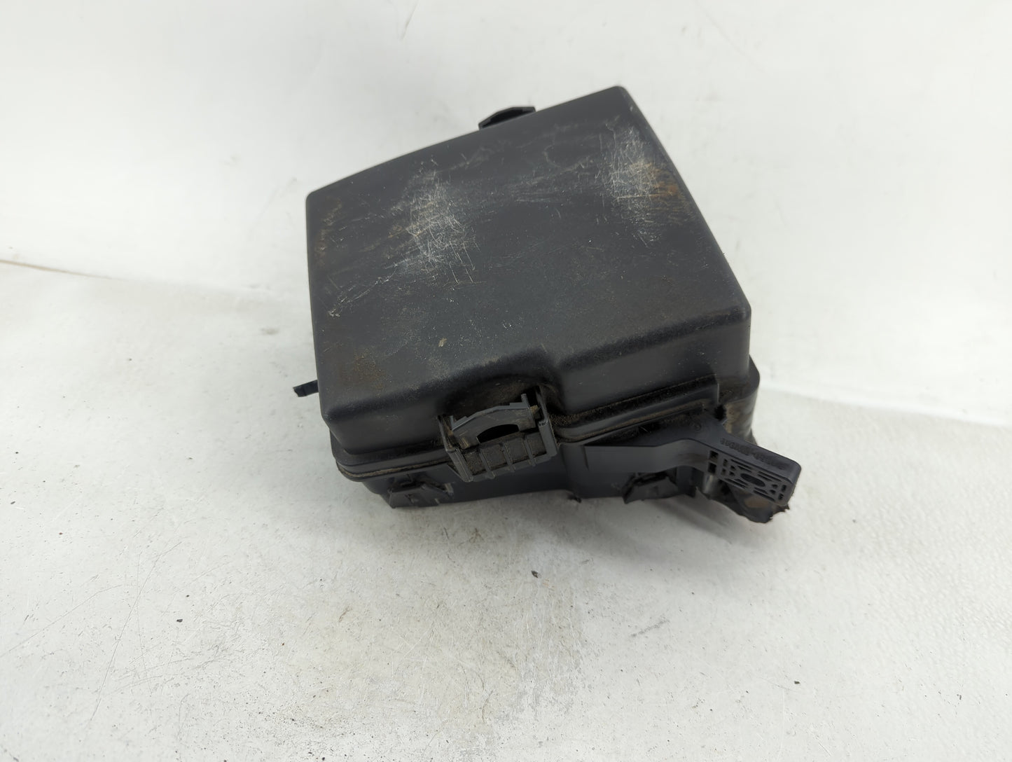 2014-2015 Kia Sorento Fusebox Fuse Box Panel Relay Module Fits Fits 2014 2015 OEM Used Auto Parts - Oemusedautoparts1.com