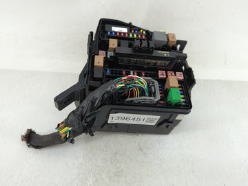 2014-2015 Kia Sorento Fusebox Fuse Box Panel Relay Module P/N:612585 Fits Fits 2014 2015 OEM Used Auto Parts - Oemusedautopa