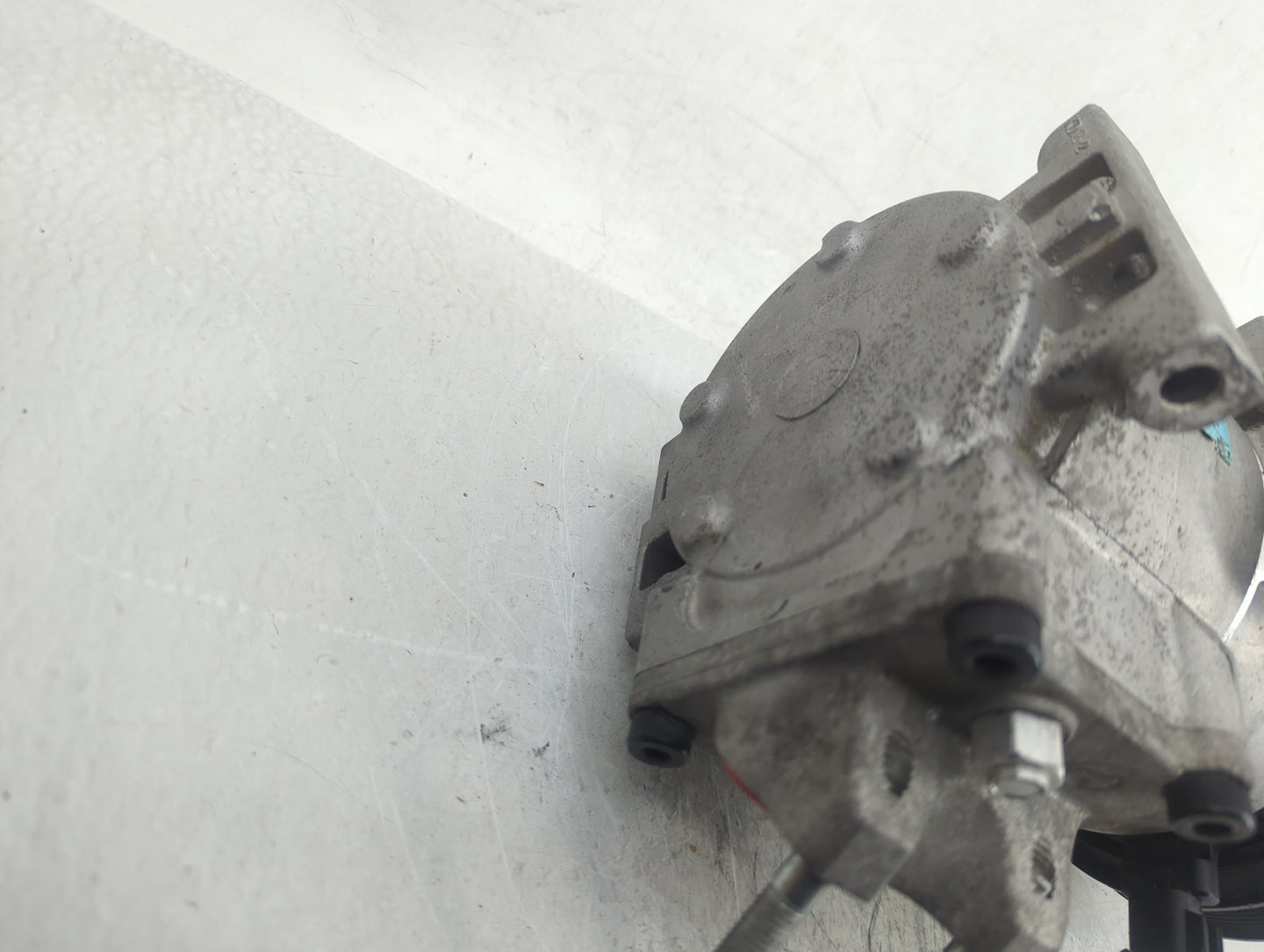 2012-2015 Kia Sorento Air Conditioning A/c Ac Compressor Oem - Oemusedautoparts1.com