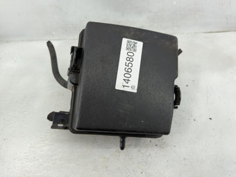 compare product 2014-2015 Kia Sorento Fusebox Fuse Box Panel Relay Module P/N:91951-3X100 Fits Fits 2014 2015 OEM Used Auto Parts