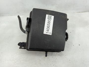 2014-2015 Kia Sorento Fusebox Fuse Box Panel Relay Module P/N:91951-3X100 Fits Fits 2014 2015 OEM Used Auto Parts - Oemuseda
