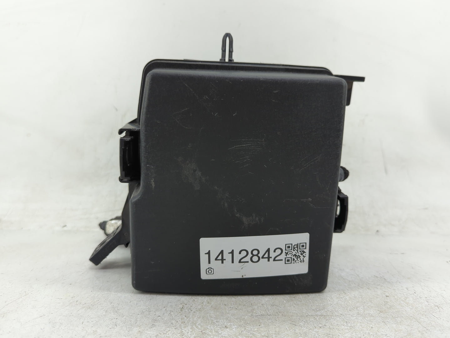 2014-2015 Kia Sorento Fusebox Fuse Box Panel Relay Module P/N:612585 Fits Fits 2014 2015 OEM Used Auto Parts - Oemusedautopa