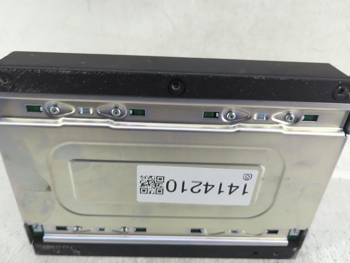 2014-2015 Kia Sorento Radio AM FM Cd Player Receiver Replacement Fits Fits 2014 2015 OEM Used Auto Parts - Oemusedautoparts1