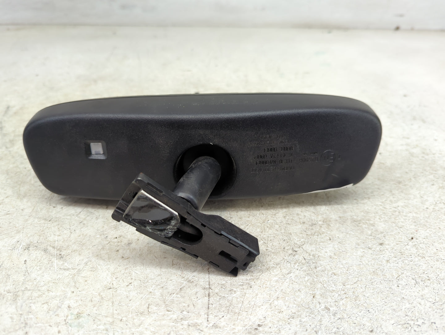 2011-2020 Kia Sorento Interior Rear View Mirror Replacement OEM P/N:026006 GNTX-552 Fits OEM Used Auto Parts - Oemusedautopa