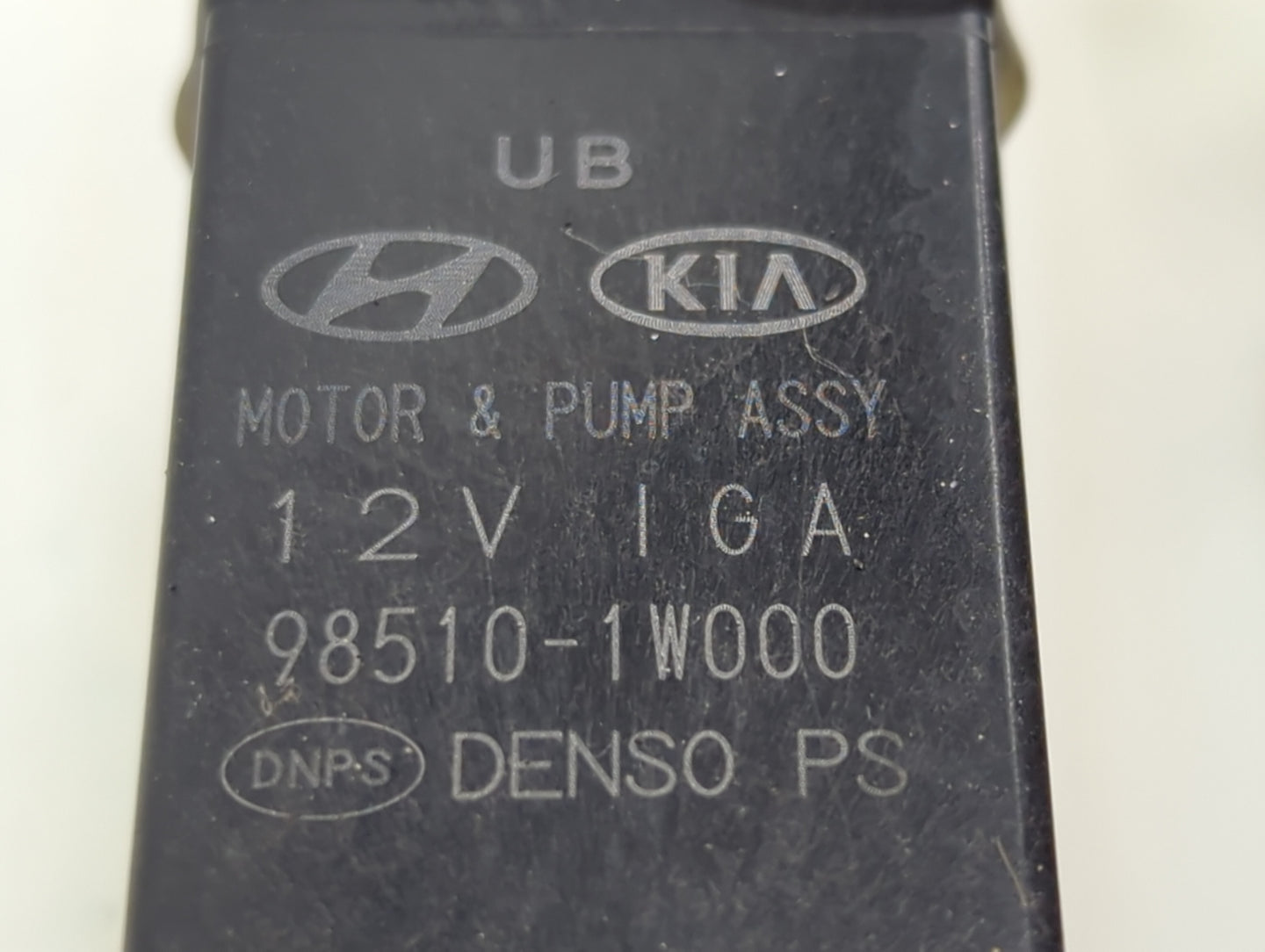 2014-2015 Kia Sorento Windshield Washer Fluid Reservoir Bottle Oem - Oemusedautoparts1.com