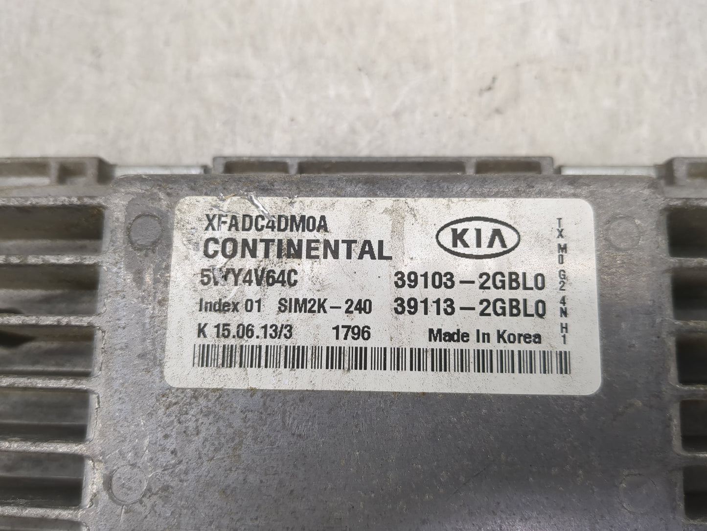 2014-2015 Kia Sorento PCM Engine Control Computer ECU ECM PCU OEM P/N:39103-2GBL0 39113-2GBL0, XFADC4DM0A Fits Fits 2014 201