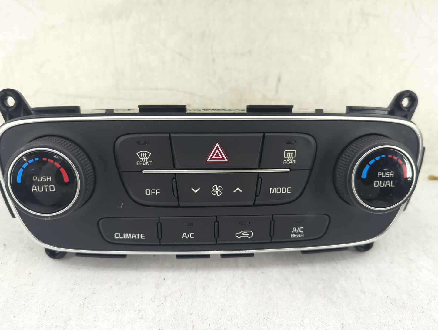 2014-2015 Kia Sorento Climate Control Module Temperature AC/Heater Replacement P/N:972501U585 Fits Fits 2014 2015 OEM Used A
