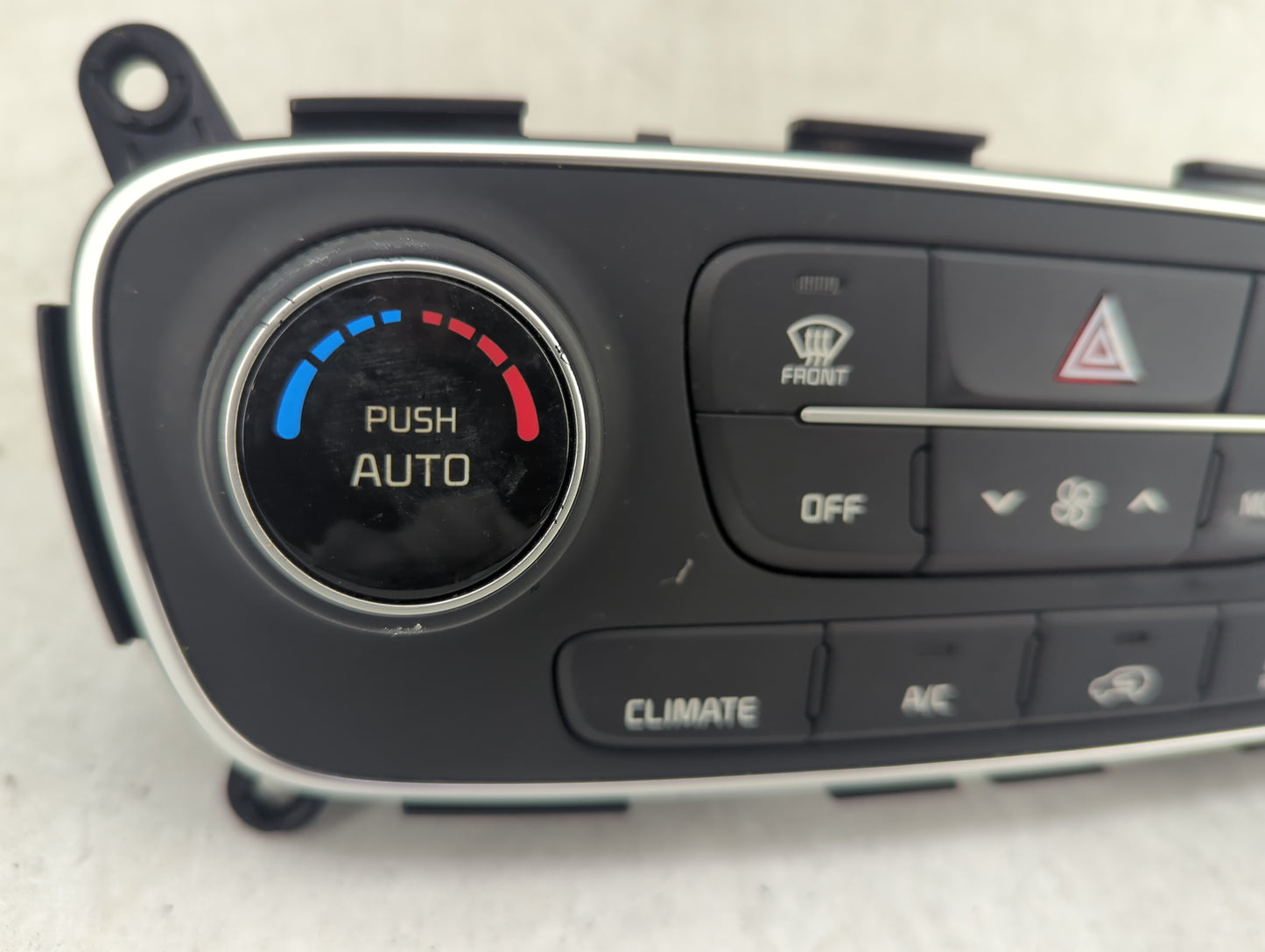 2014-2015 Kia Sorento Climate Control Module Temperature AC/Heater Replacement P/N:972501U585 Fits Fits 2014 2015 OEM Used A