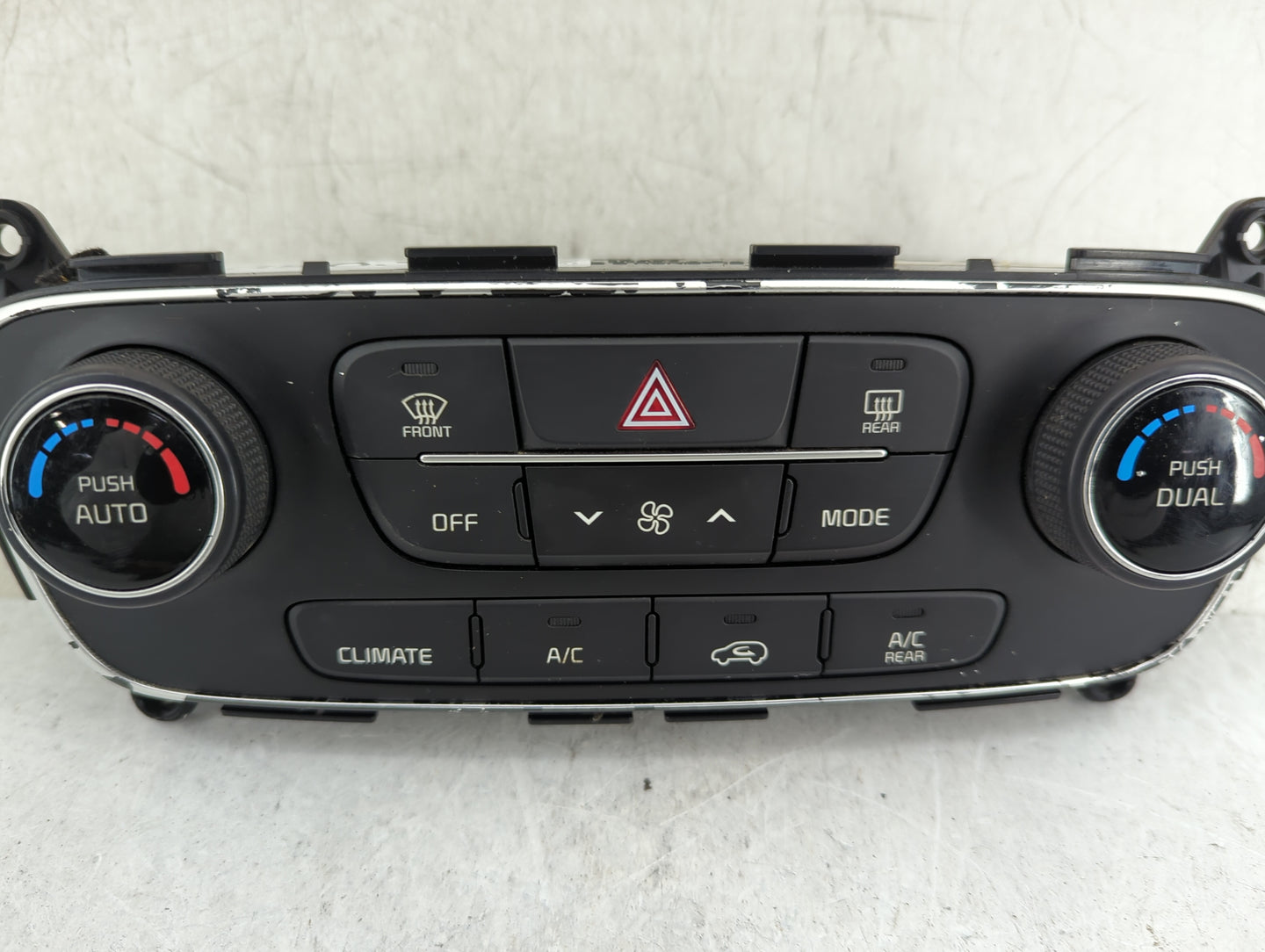 2014-2015 Kia Sorento Climate Control Module Temperature AC/Heater Replacement P/N:972501U575 972501U5856 Fits Fits 2014 201