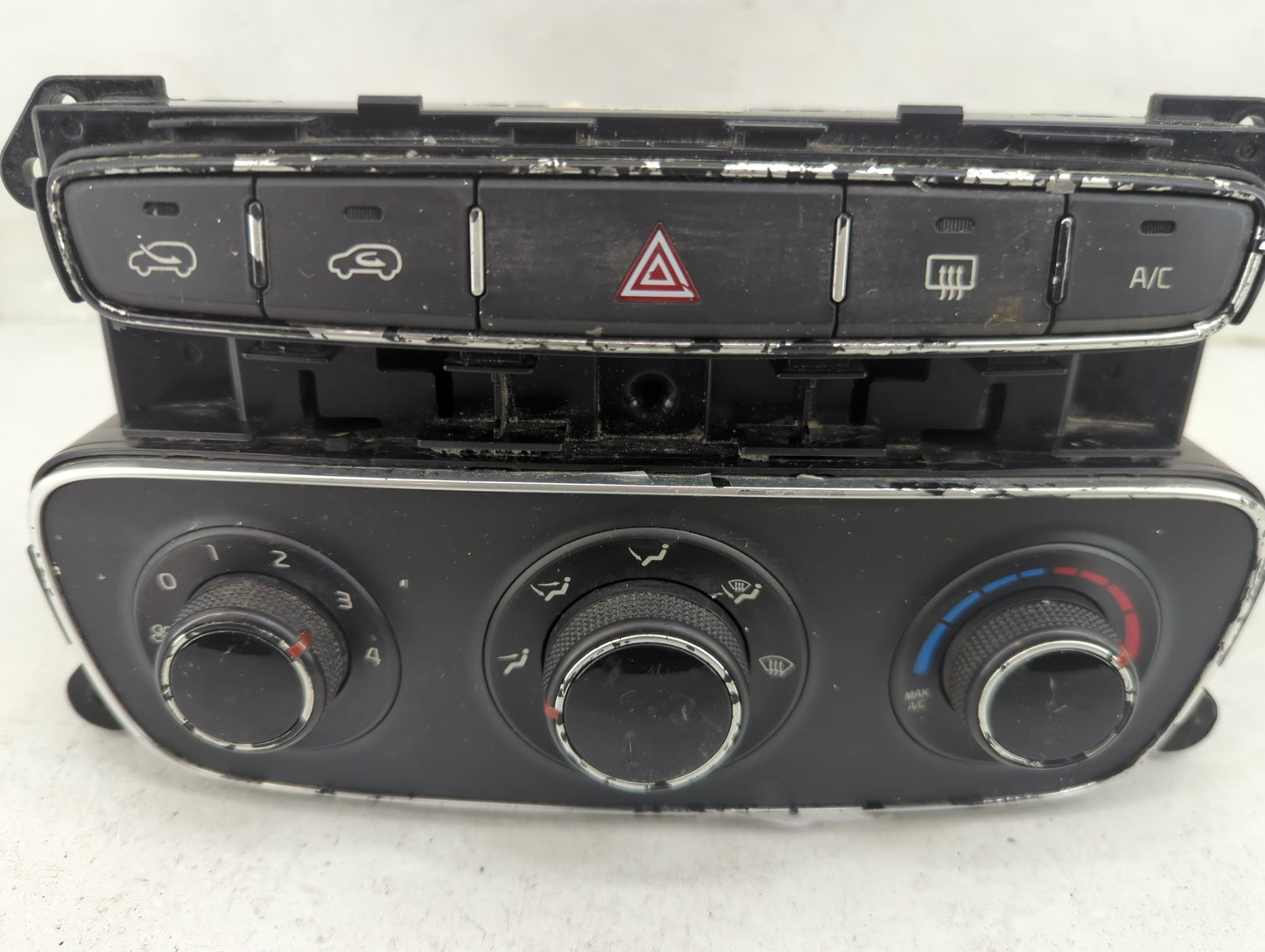 2014-2015 Kia Sorento Climate Control Module Temperature AC/Heater Replacement P/N:97250-IUXXX Fits Fits 2014 2015 OEM Used 