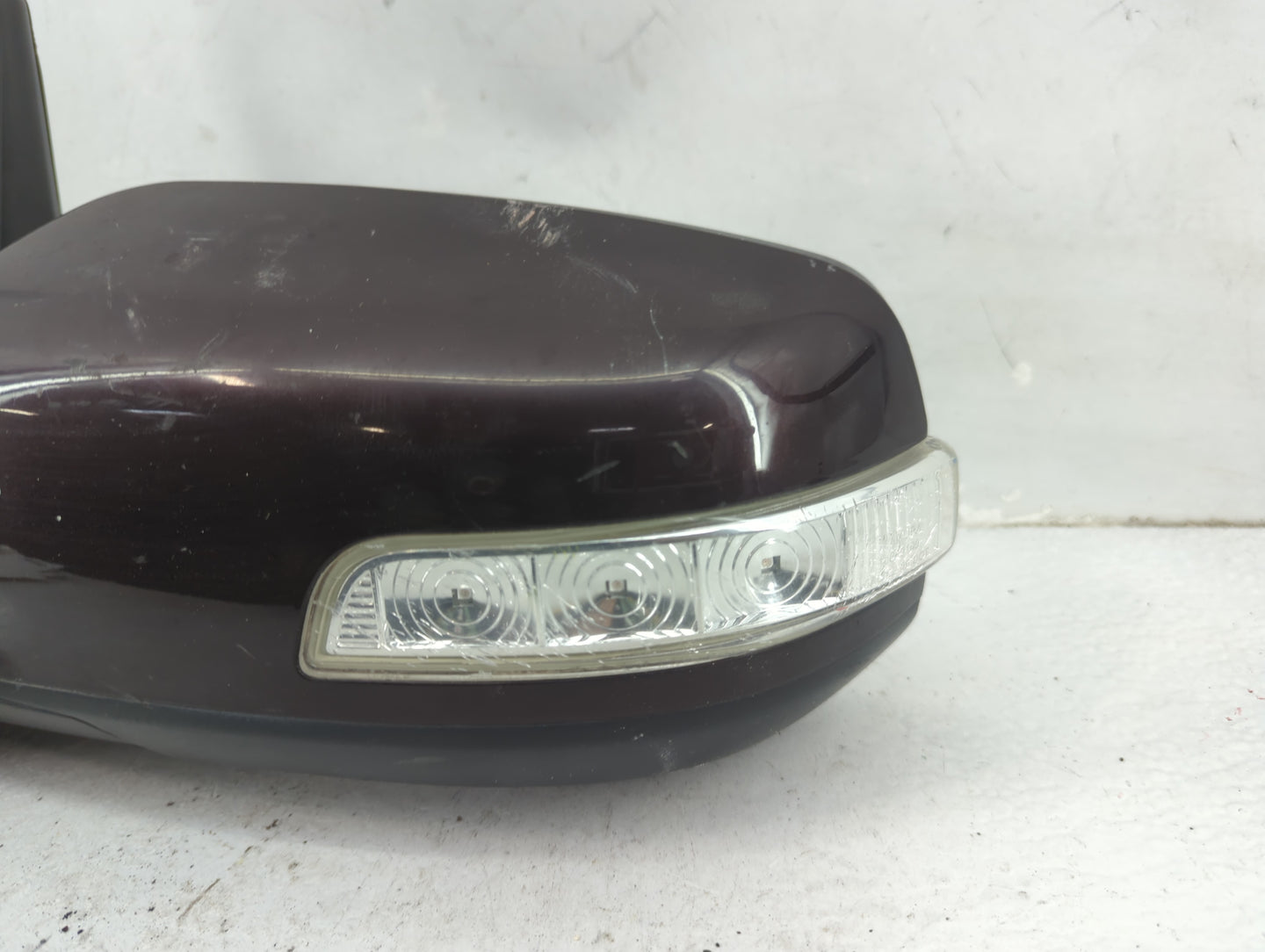 2011-2015 Kia Sorento Driver Side View Mirror - Left Door Mirror OEM Used - Oemusedautoparts1.com