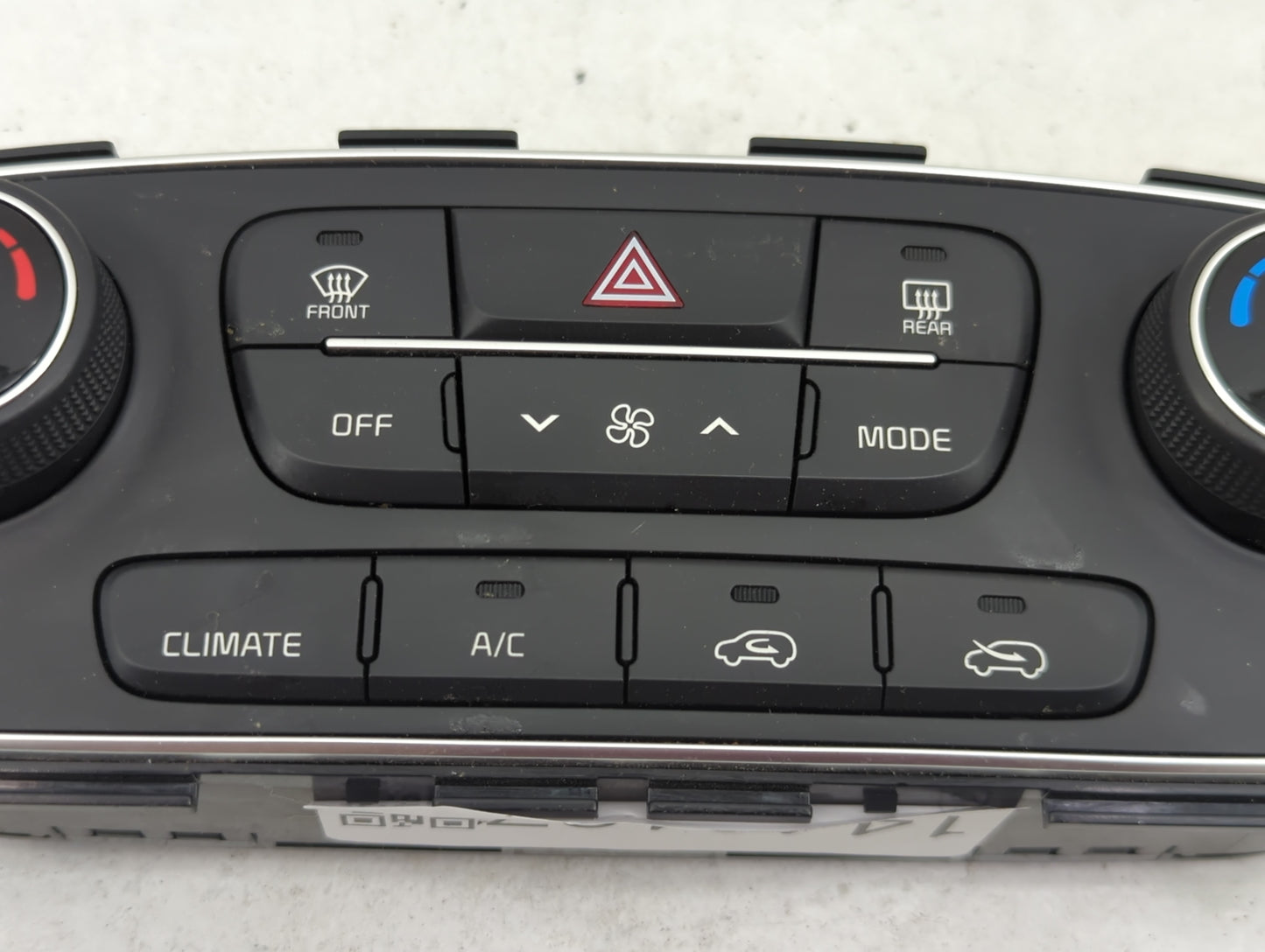2014-2015 Kia Sorento Climate Control Module Temperature AC/Heater Replacement P/N:972501U575 Fits Fits 2014 2015 OEM Used A