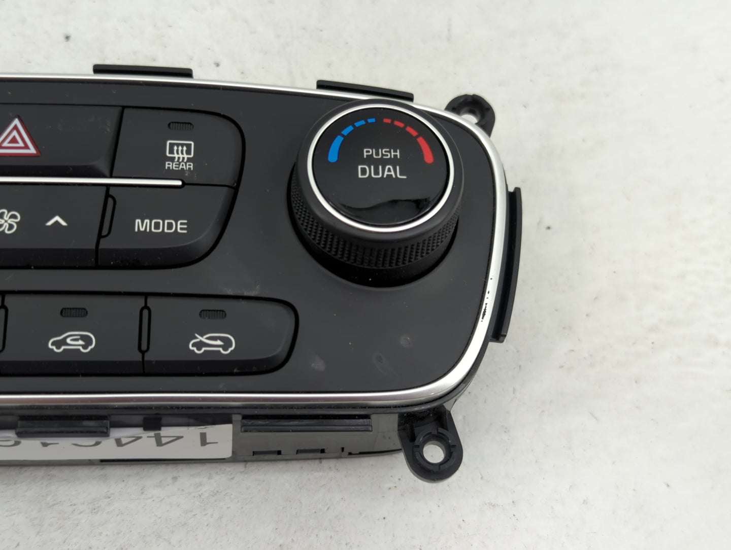 2014-2015 Kia Sorento Climate Control Module Temperature AC/Heater Replacement P/N:972501U575 Fits Fits 2014 2015 OEM Used A