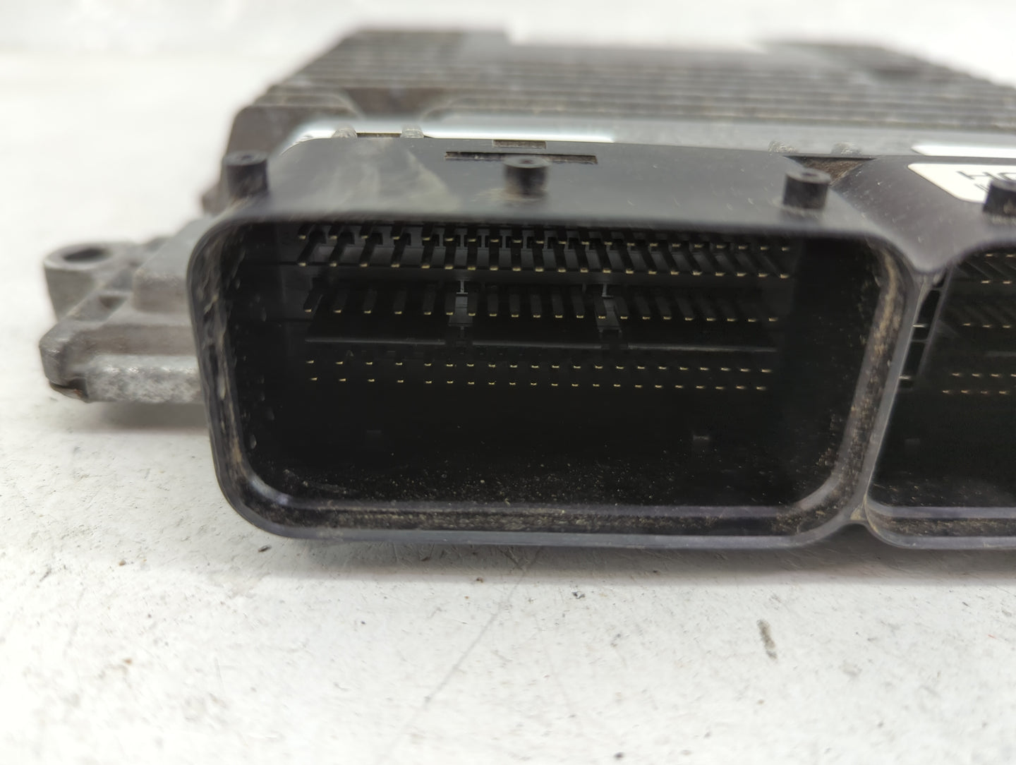 2014-2015 Kia Sorento PCM Engine Control Computer ECU ECM PCU OEM P/N:39103-2GBL0 39113-2GBL0, 5WY4V64A Fits Fits 2014 2015 