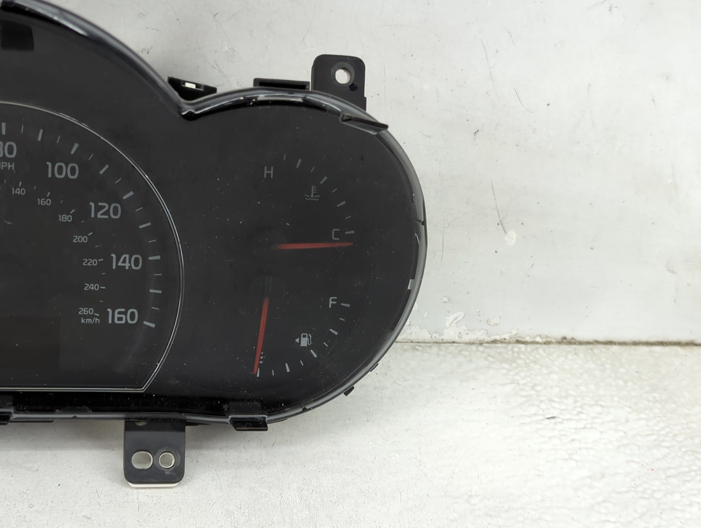 2014-2015 Kia Sorento Instrument Cluster Speedometer Gauges P/N:94004-1U010 Miles: Fits Fits 2014 2015 OEM Used Auto Parts -