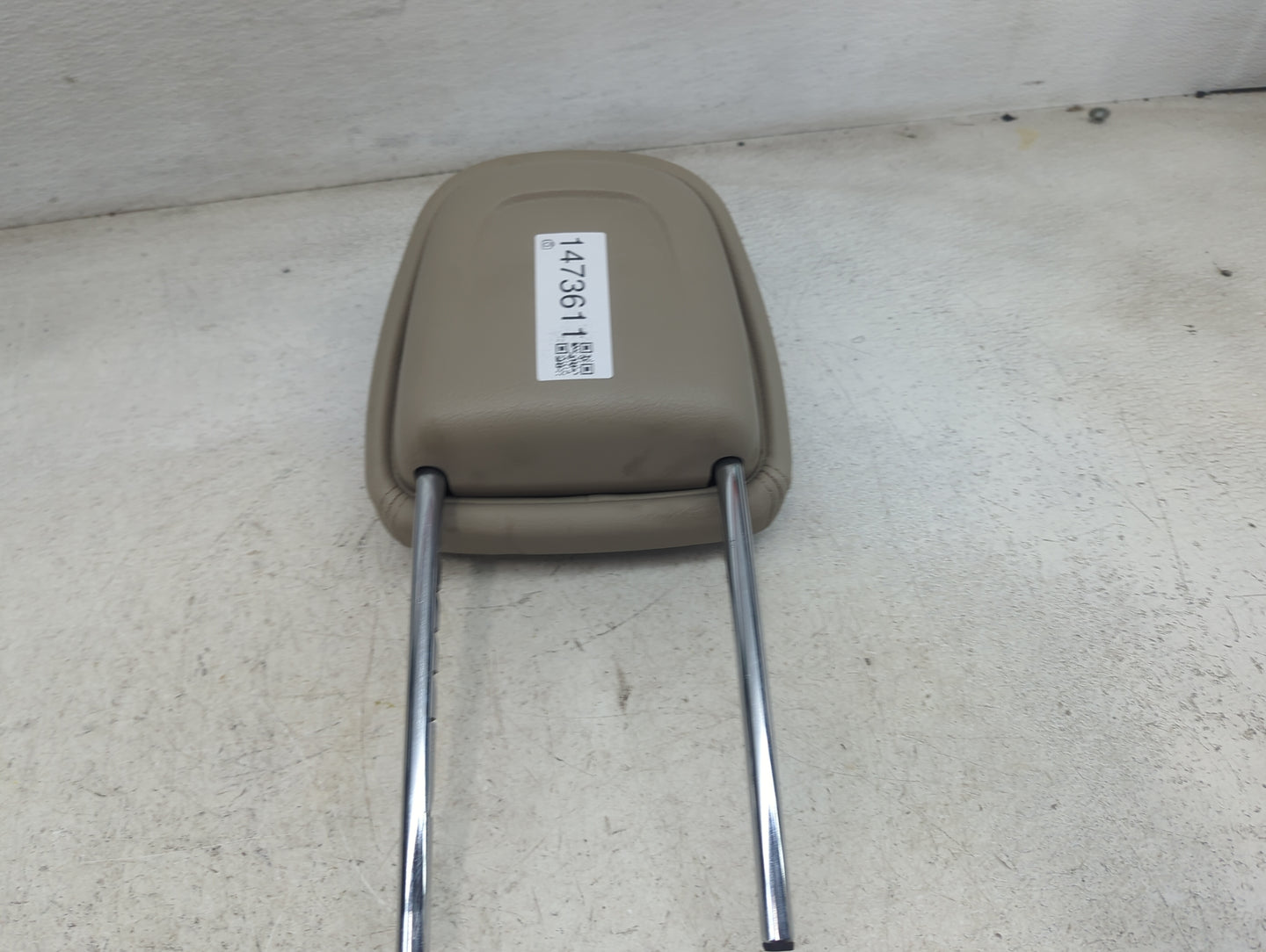 2014 Kia Sorento Headrest Head Rest Front Driver Passenger Seat Fits OEM Used Auto Parts - Oemusedautoparts1.com