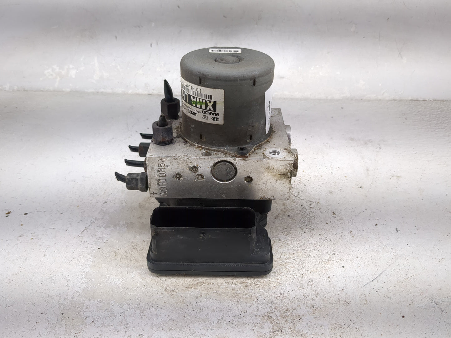 2014-2015 Kia Sorento ABS Pump Control Module Replacement P/N:58920-1U000 MGH-60BH6013N800, BE6003N801 Fits Fits 2014 2015 O