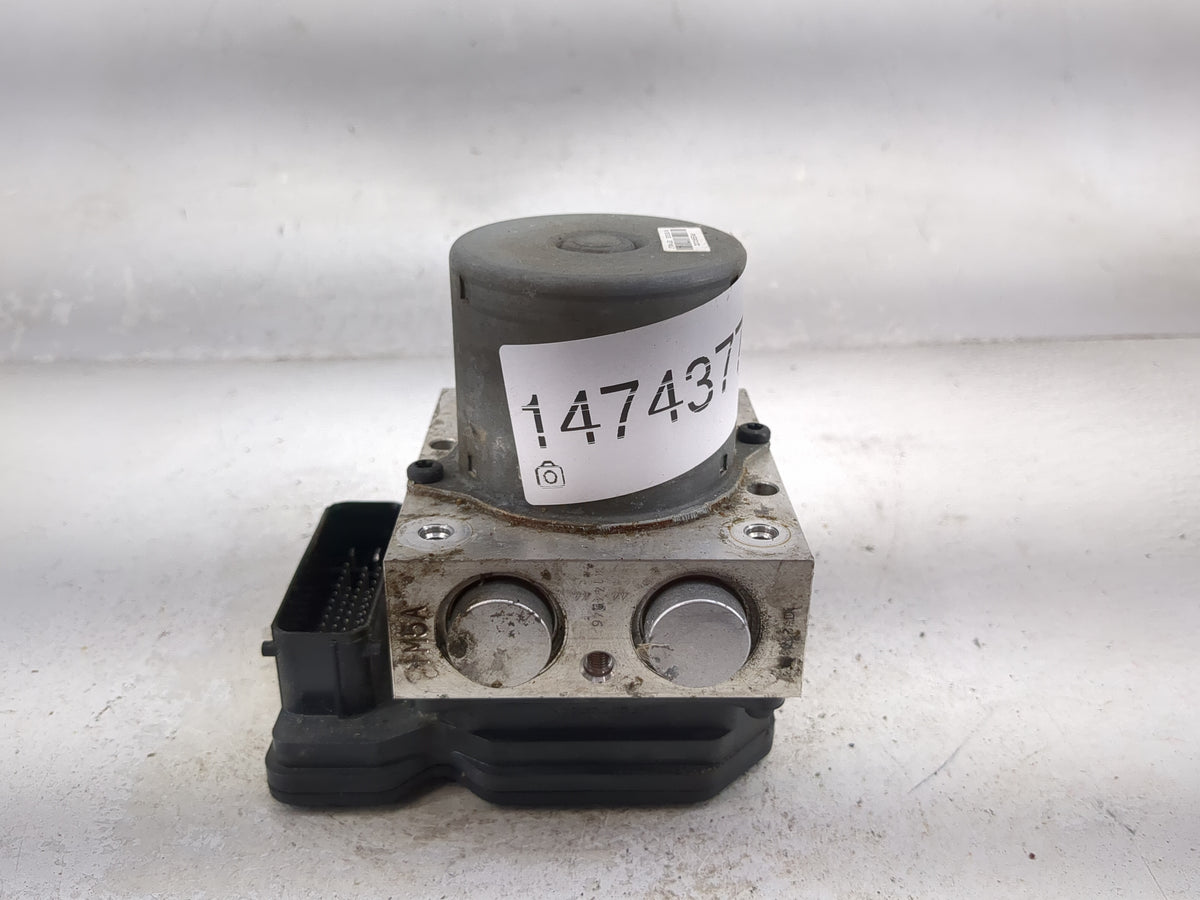 2014-2015 Kia Sorento Anti-Lock Brake ABS Pump Module Actuator OEM P/N:58920-1U000 MGH-60BH6013N800 Fits Fits 2014 2015 OEM 