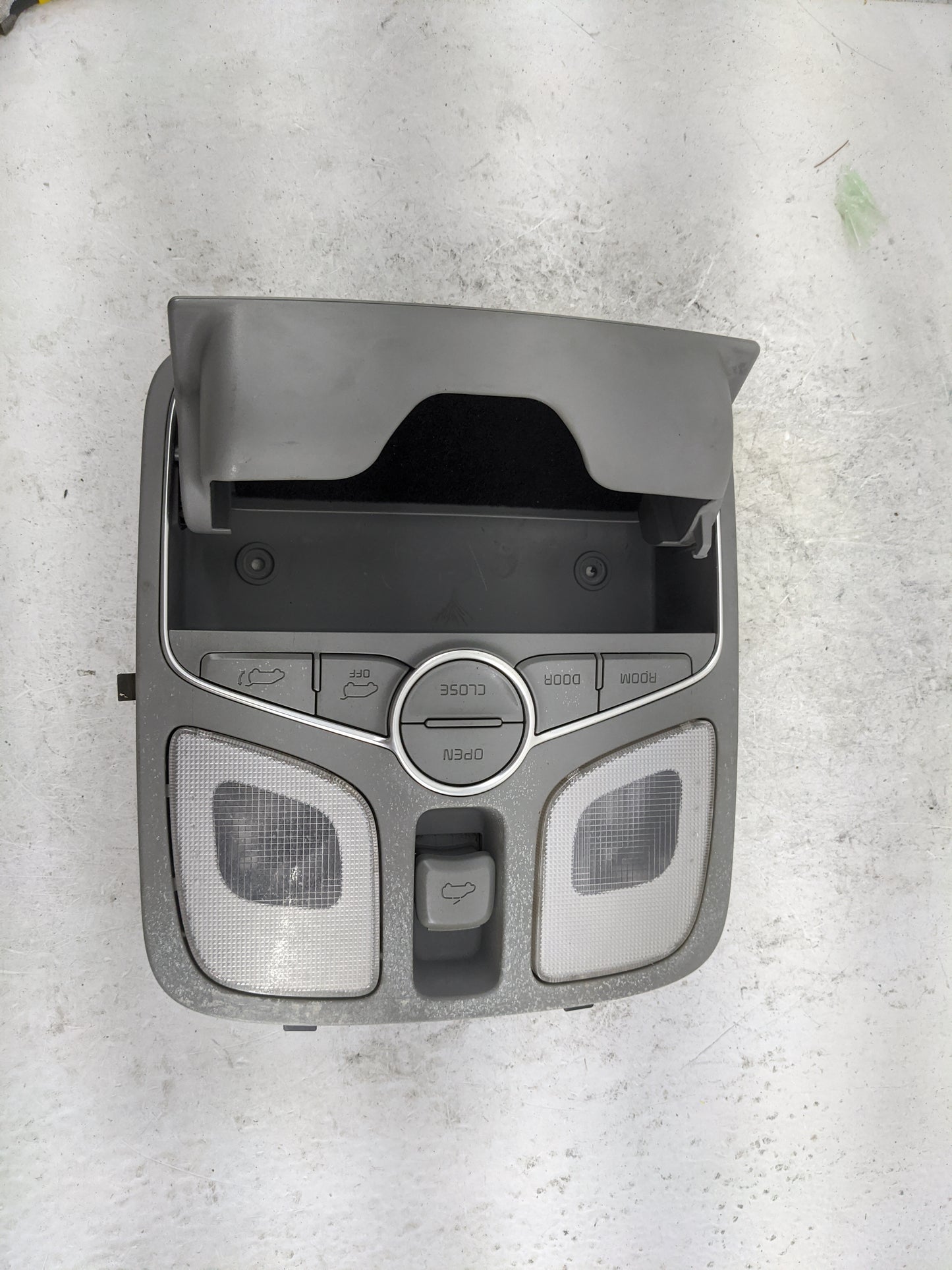 2014-2015 Kia Sorento Overhead Console W/rear Climate Control Gray - Oemusedautoparts1.com